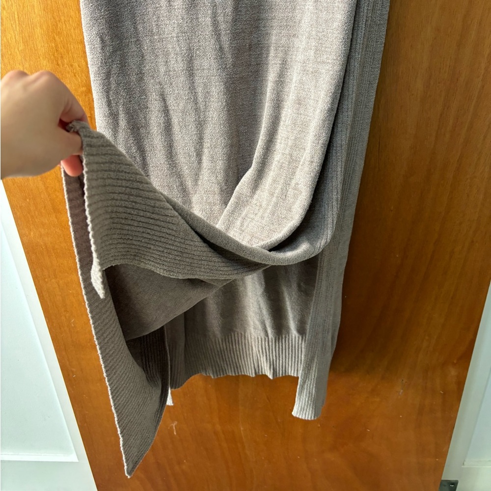 Barefoot dreams midi dress - Picture 4 of 5
